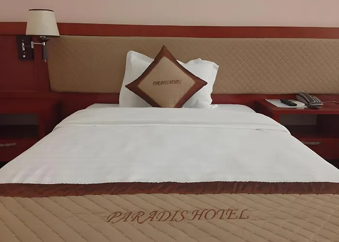 Khách sạn Paradis 2*