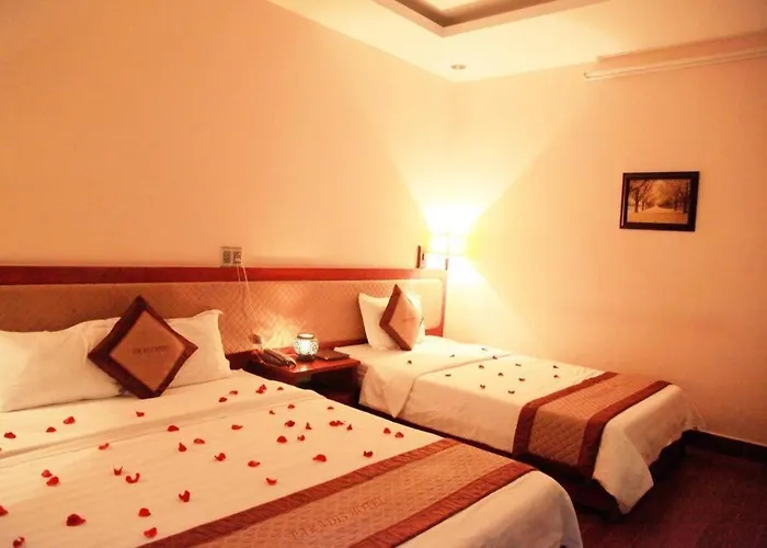 Khách sạn Paradis 2*
