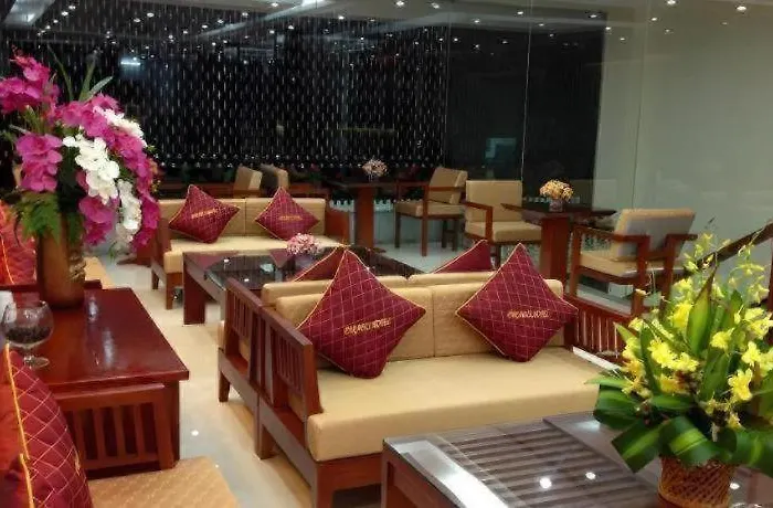 Paradis Khách sạn 2*