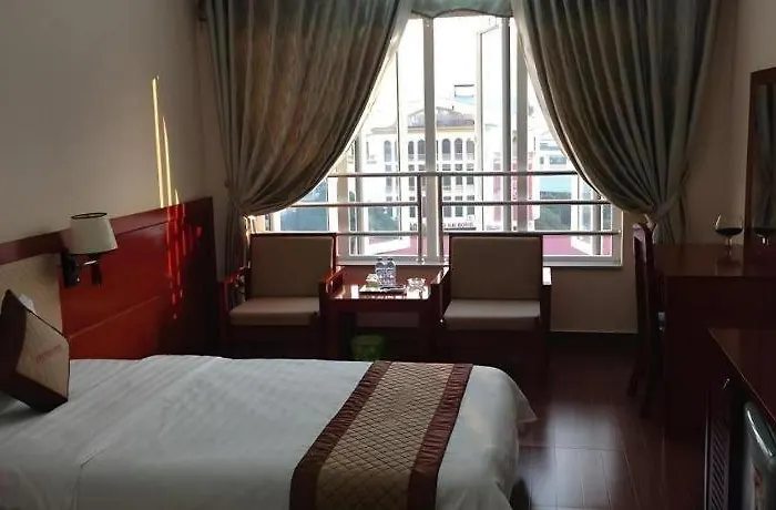 Khách sạn Paradis