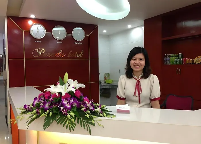 Paradis Khách sạn 2*
